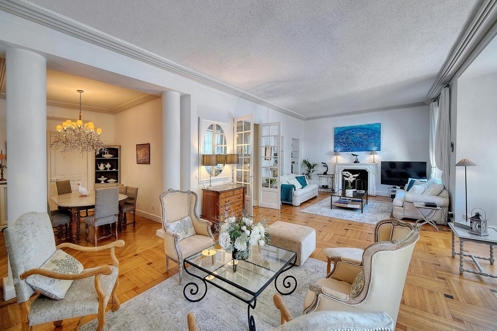 Ref 1821 - Near Center - For Rent Villa *