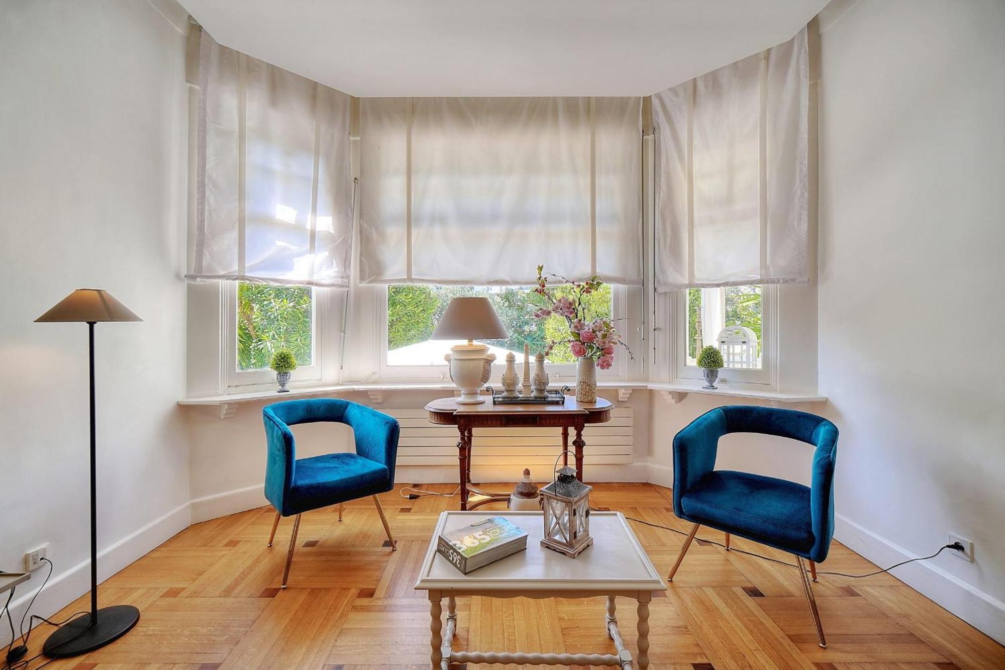Ref 1821 - Near Center - For Rent Villa